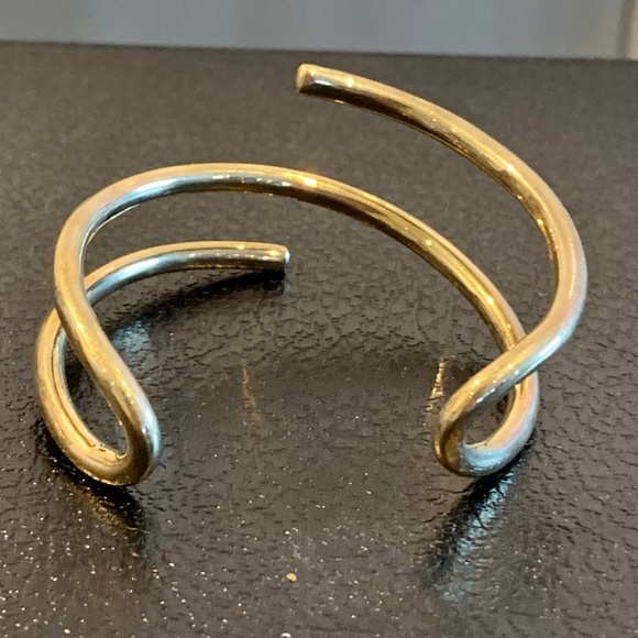 Half Saturn Cuff - Picture 2 of 5